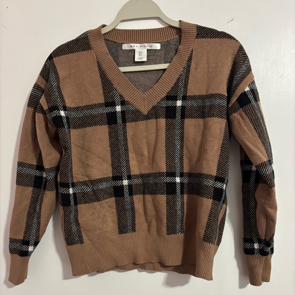 Max Studio Brown Knit Sweater
